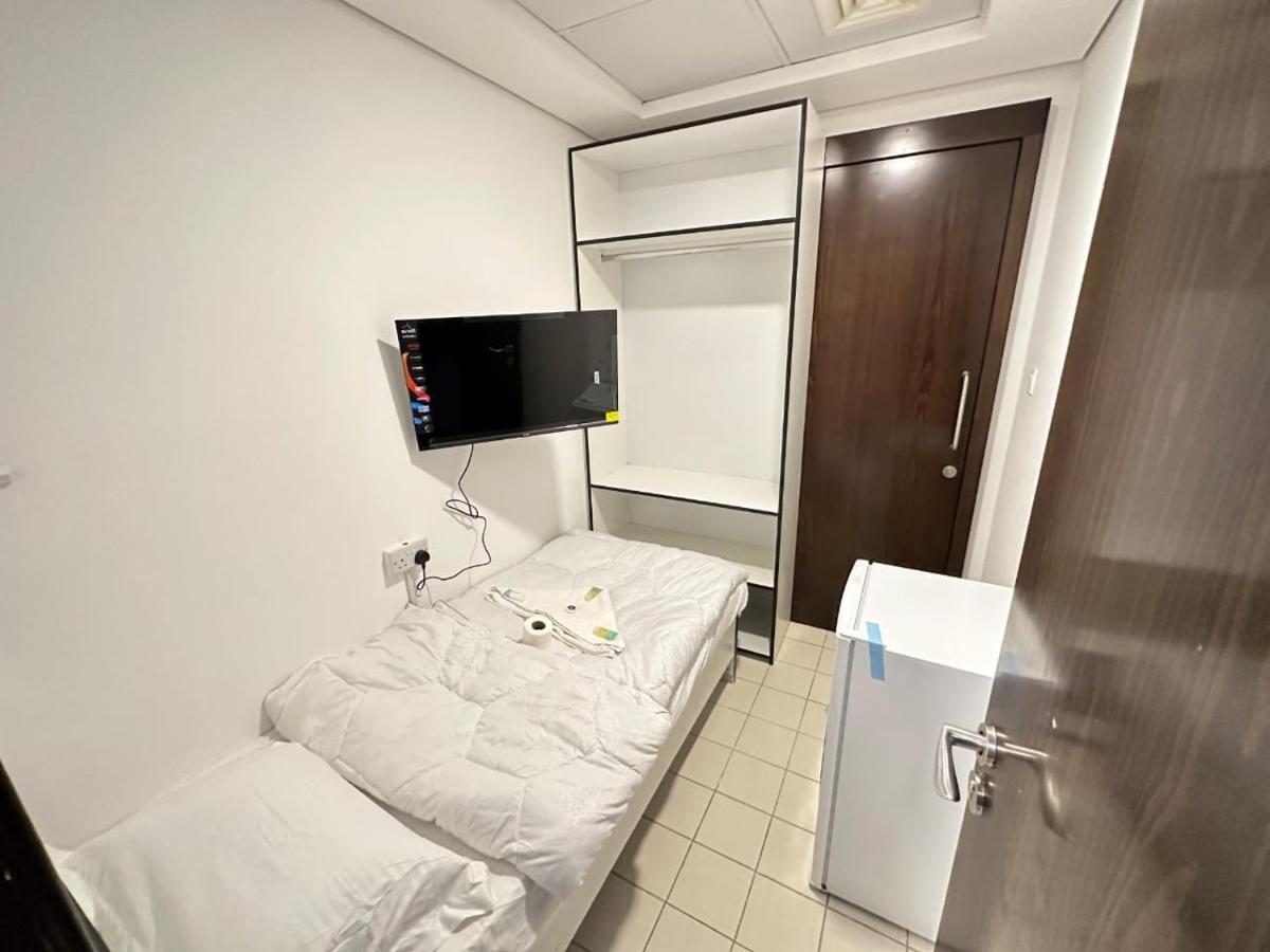 Wonderful ' For Girls Only ' In Tecom, Al Barsha Homestay Dubai