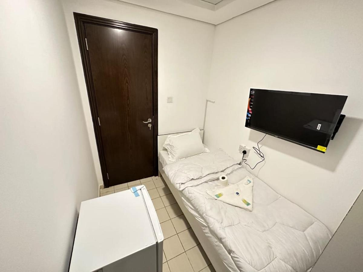 Homestay Wonderful ' For Girls Only ' In Tecom, Al Barsha