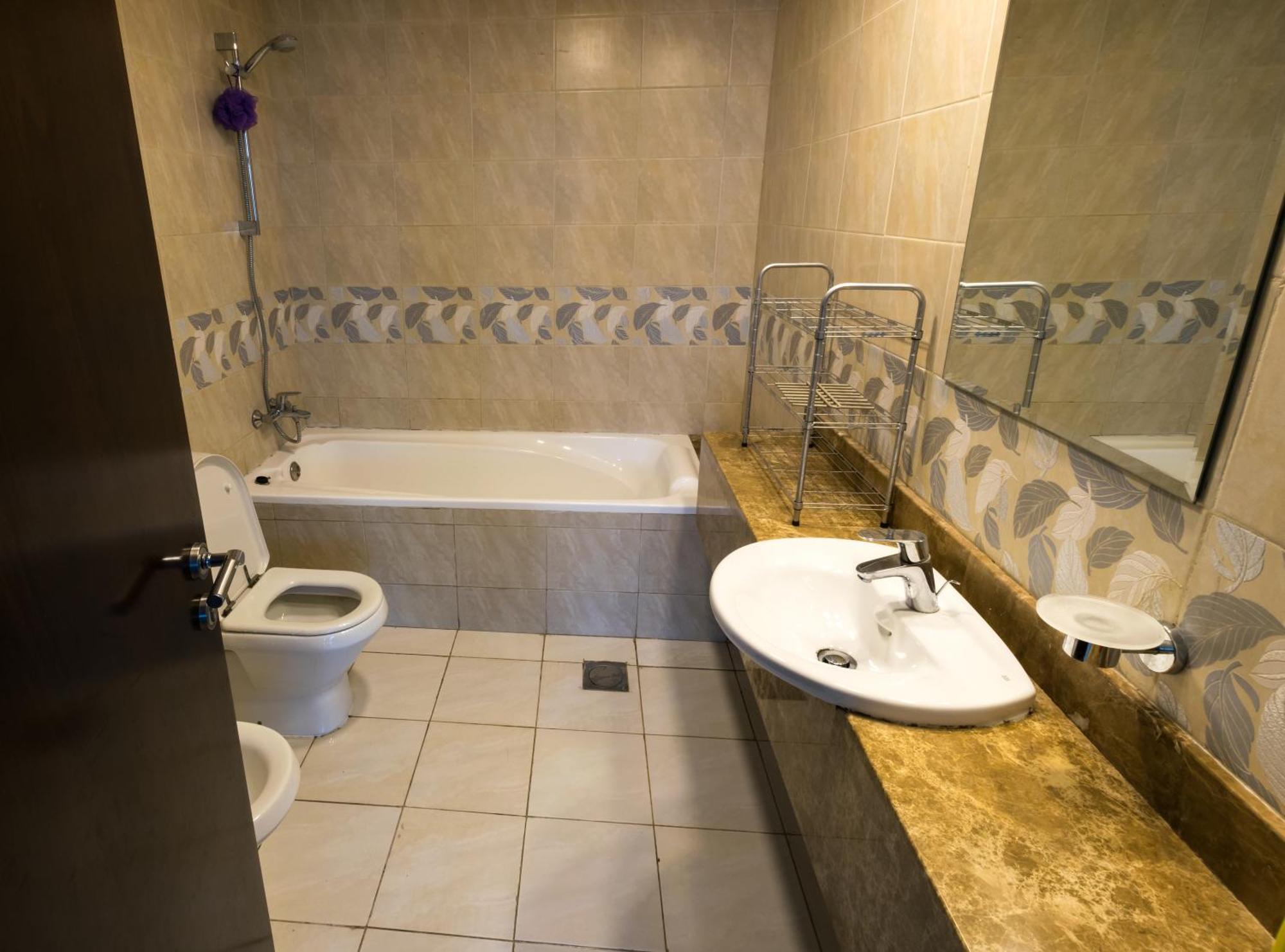 Homestay Wonderful ' For Girls Only ' In Tecom, Al Barsha
