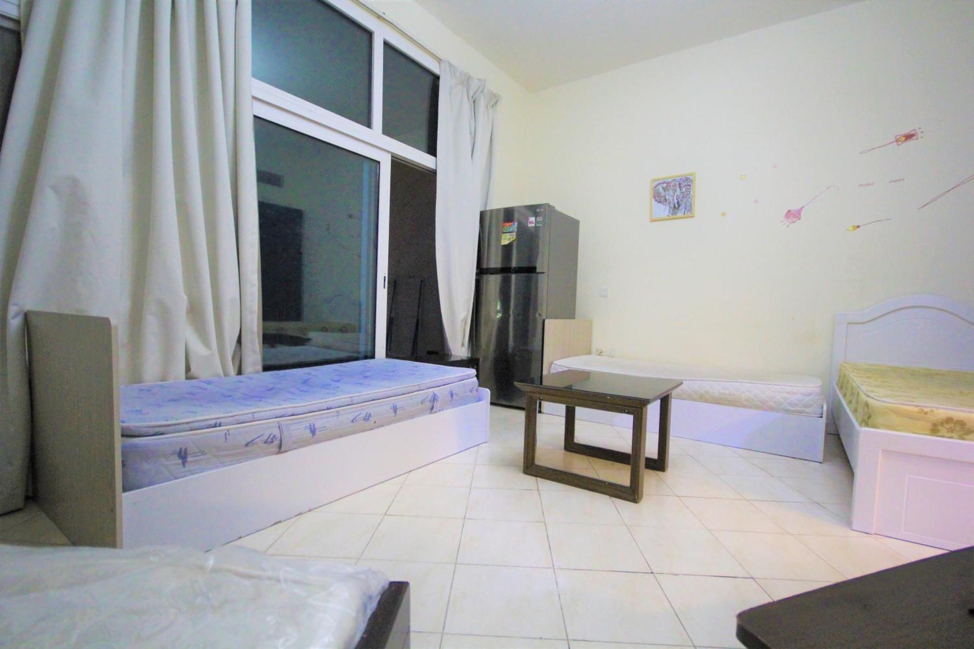 Wonderful ' For Girls Only ' In Tecom, Al Barsha Homestay