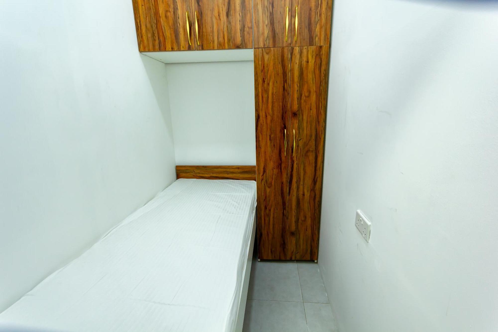 Homestay Wonderful ' For Girls Only ' In Tecom, Al Barsha *