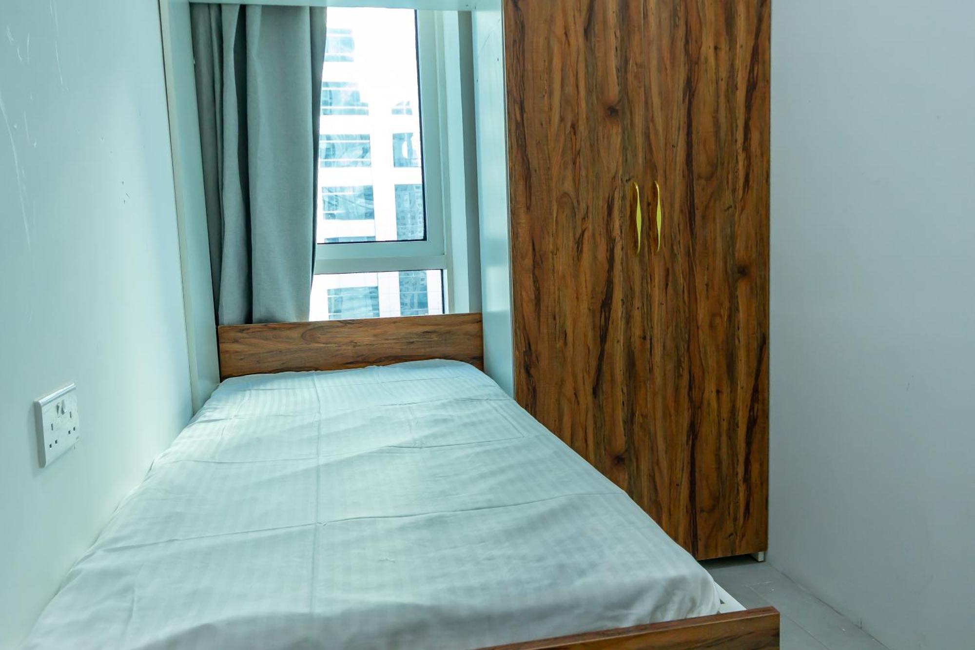 Homestay Wonderful ' For Girls Only ' In Tecom, Al Barsha Dubai