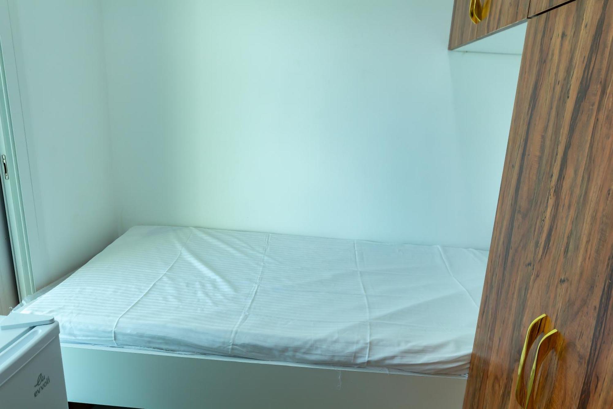 Homestay Wonderful ' For Girls Only ' In Tecom, Al Barsha