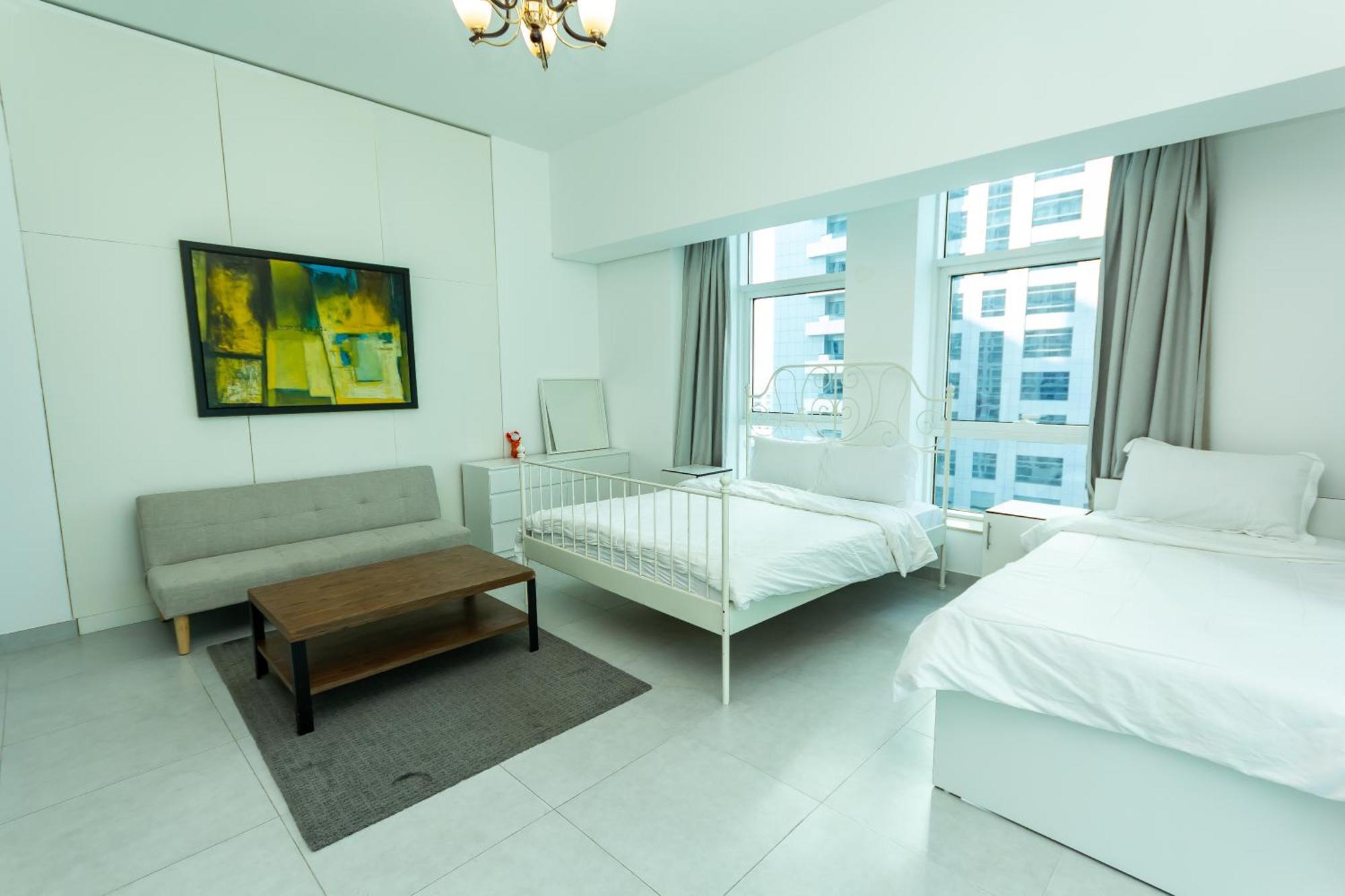 Homestay Wonderful ' For Girls Only ' In Tecom, Al Barsha