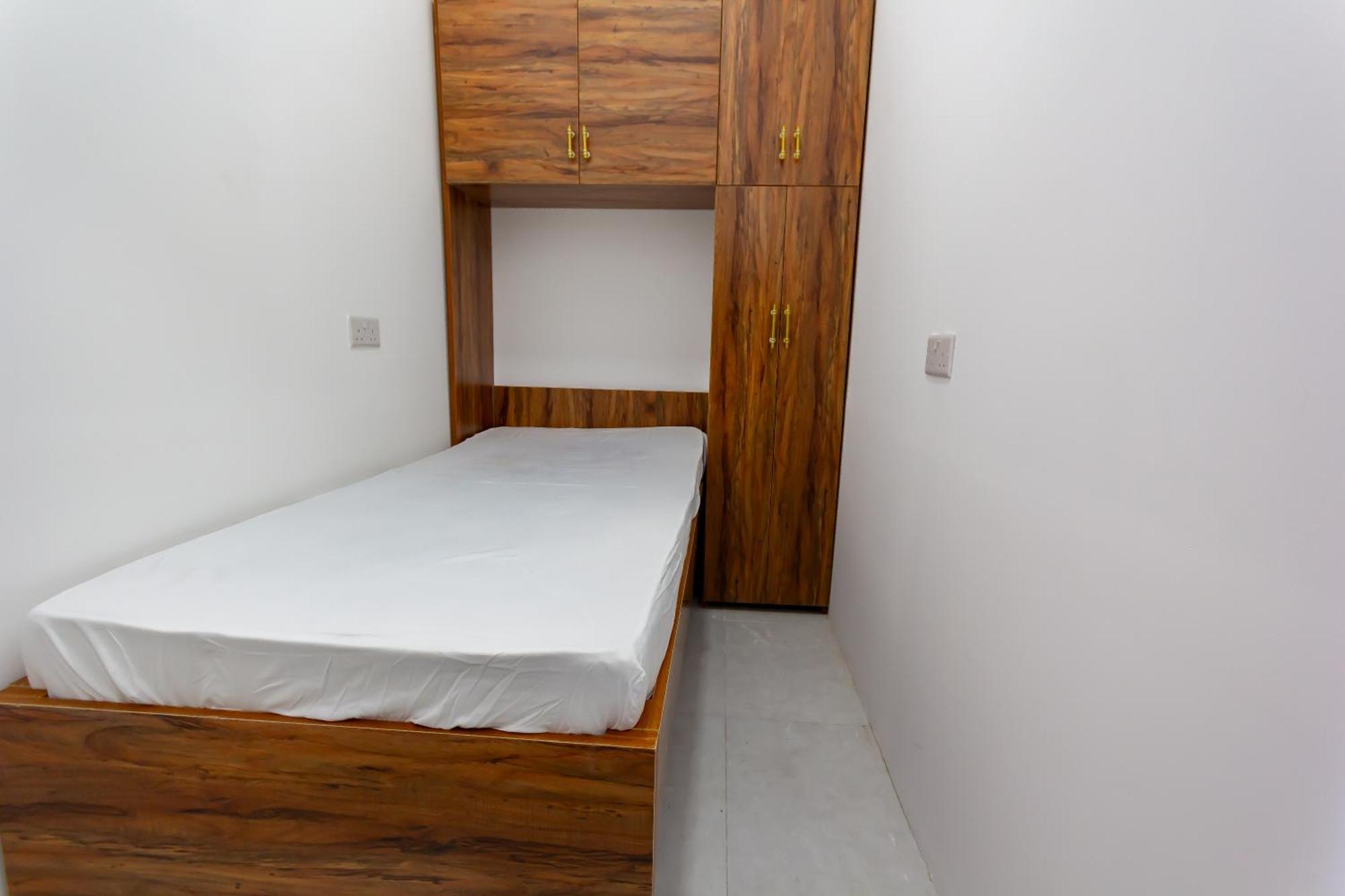 Homestay Wonderful ' For Girls Only ' In Tecom, Al Barsha Dubai