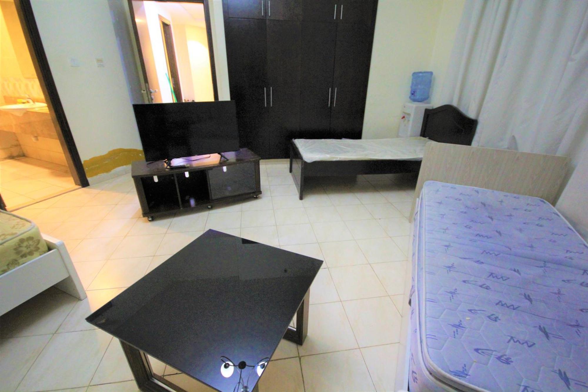 Wonderful ' For Girls Only ' In Tecom, Al Barsha Homestay Dubai